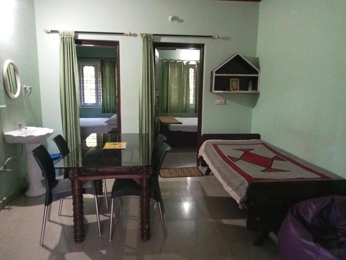 Krupa Homestay Madikeri Exterior foto